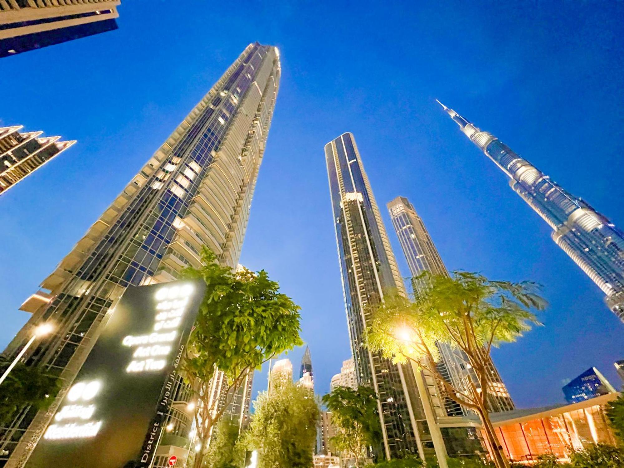 Downtown Luxury - Stunning Burj Khalifa & Sea View - 5 Minutes Walk To Dubai Mall Buitenkant foto