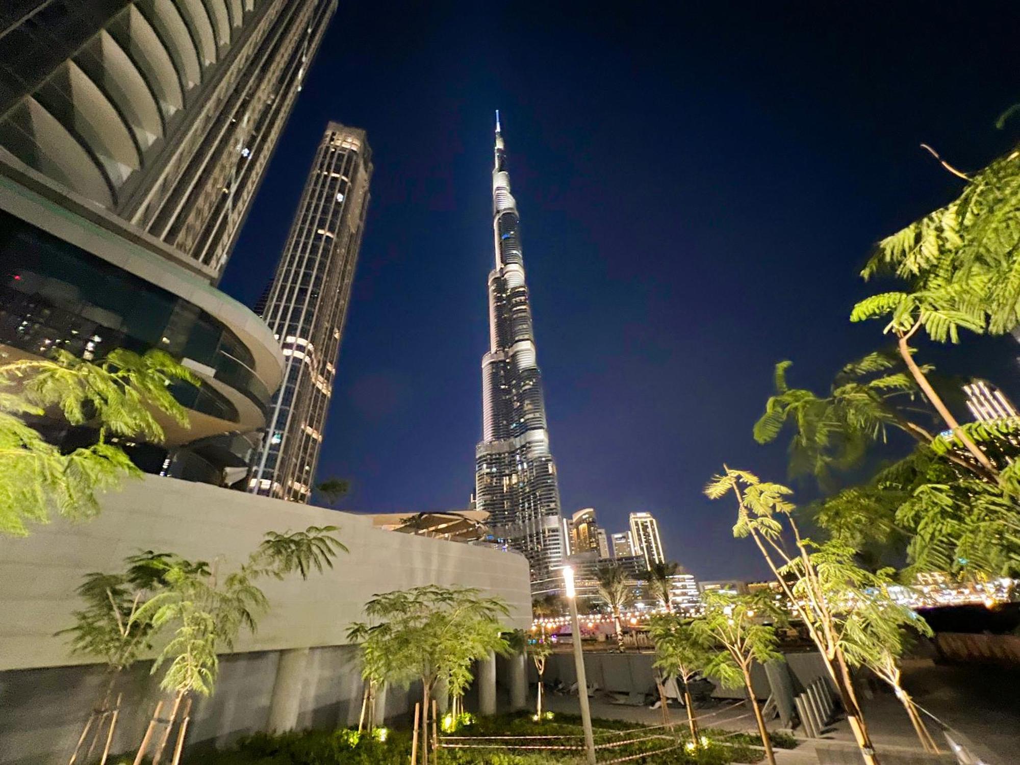 Downtown Luxury - Stunning Burj Khalifa & Sea View - 5 Minutes Walk To Dubai Mall Buitenkant foto