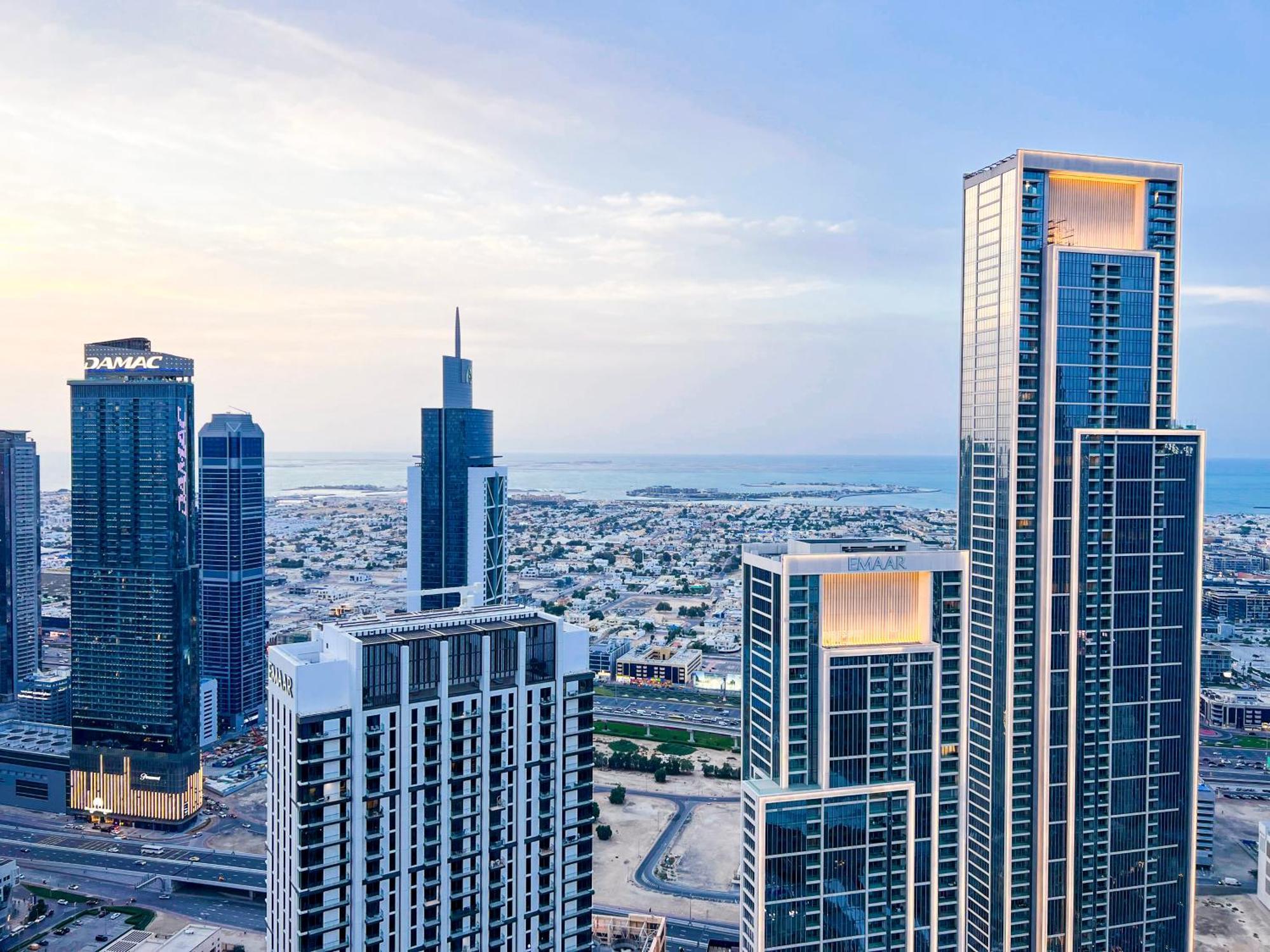 Downtown Luxury - Stunning Burj Khalifa & Sea View - 5 Minutes Walk To Dubai Mall Buitenkant foto