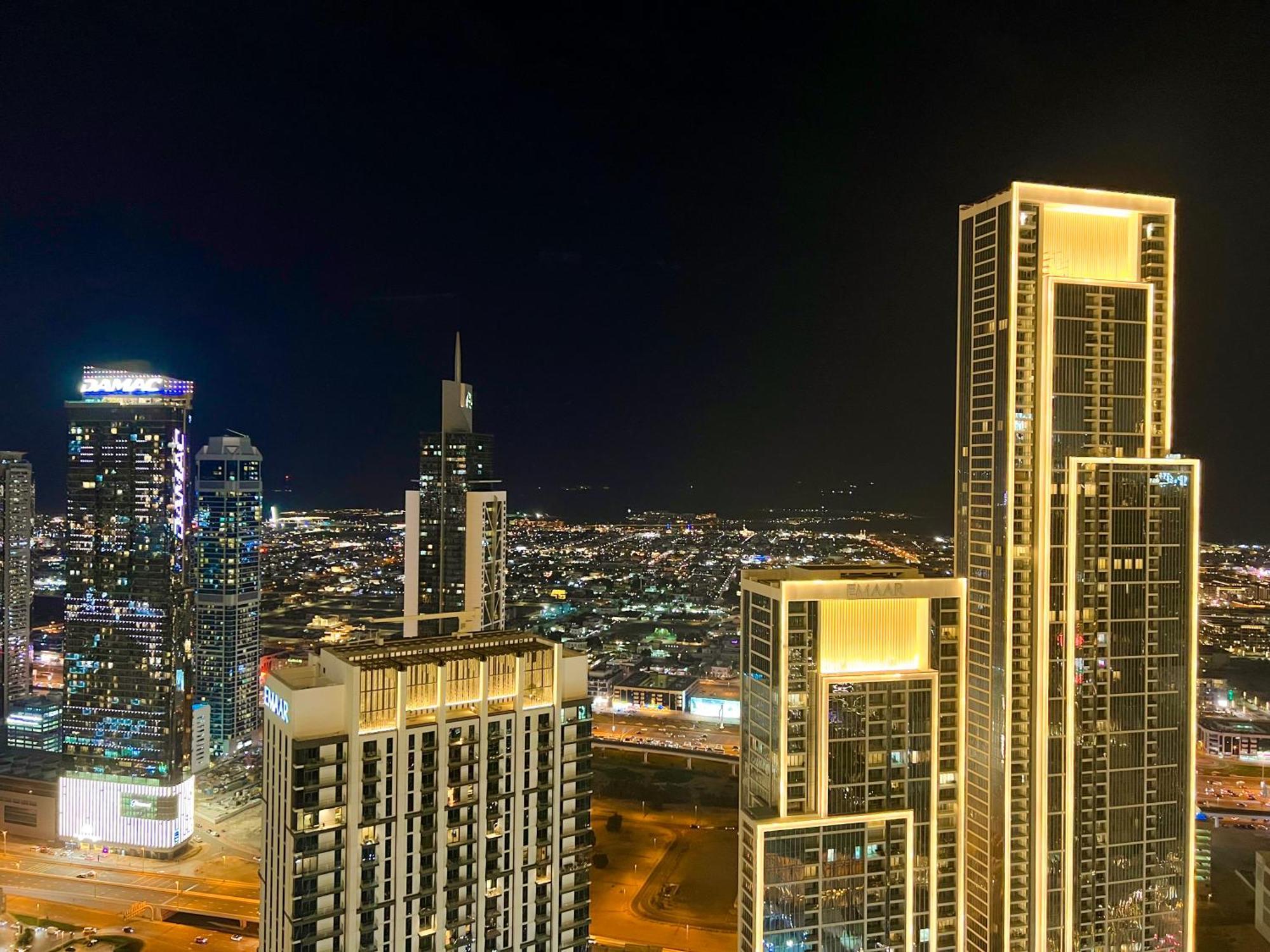 Downtown Luxury - Stunning Burj Khalifa & Sea View - 5 Minutes Walk To Dubai Mall Buitenkant foto