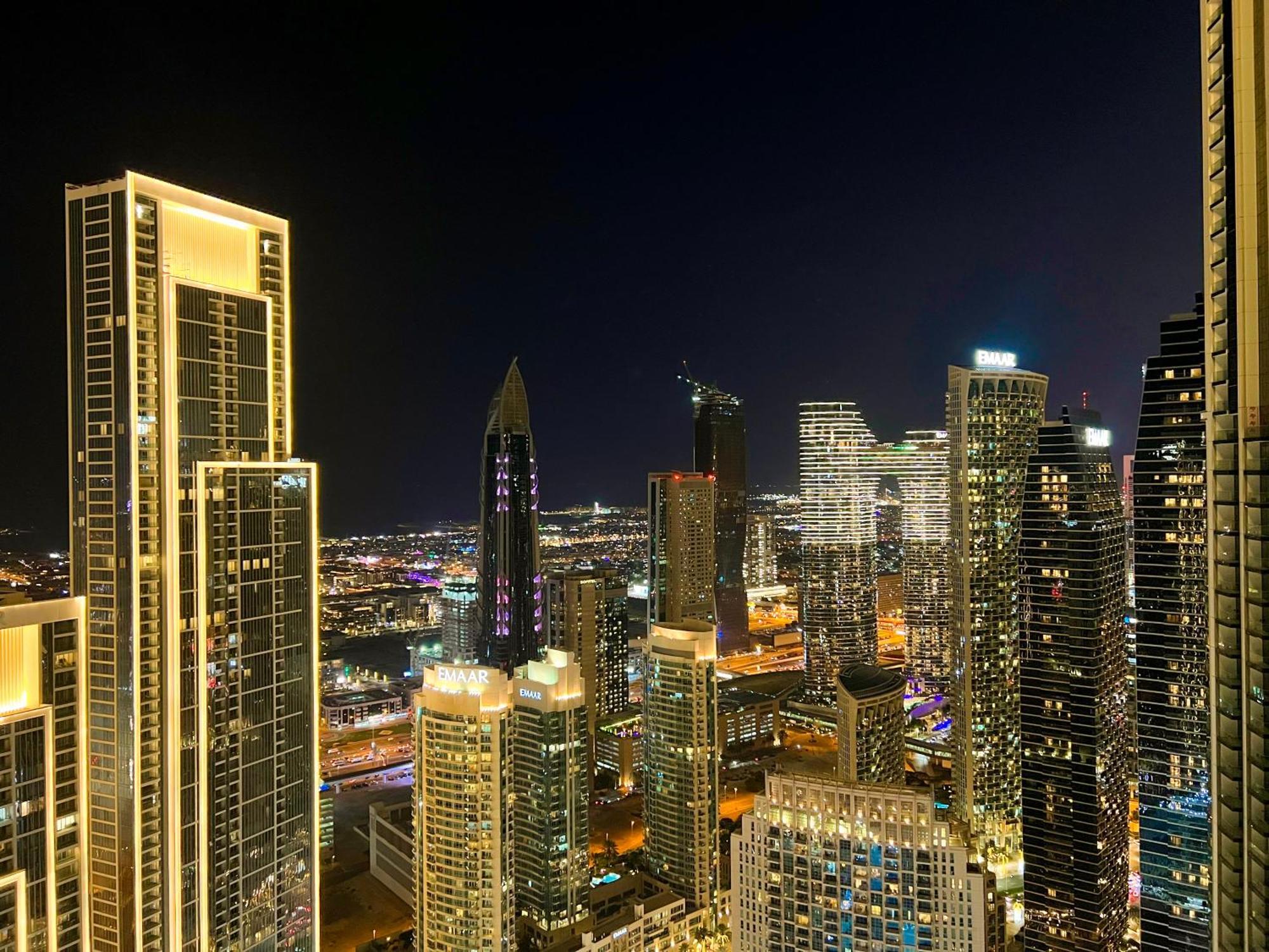 Downtown Luxury - Stunning Burj Khalifa & Sea View - 5 Minutes Walk To Dubai Mall Buitenkant foto