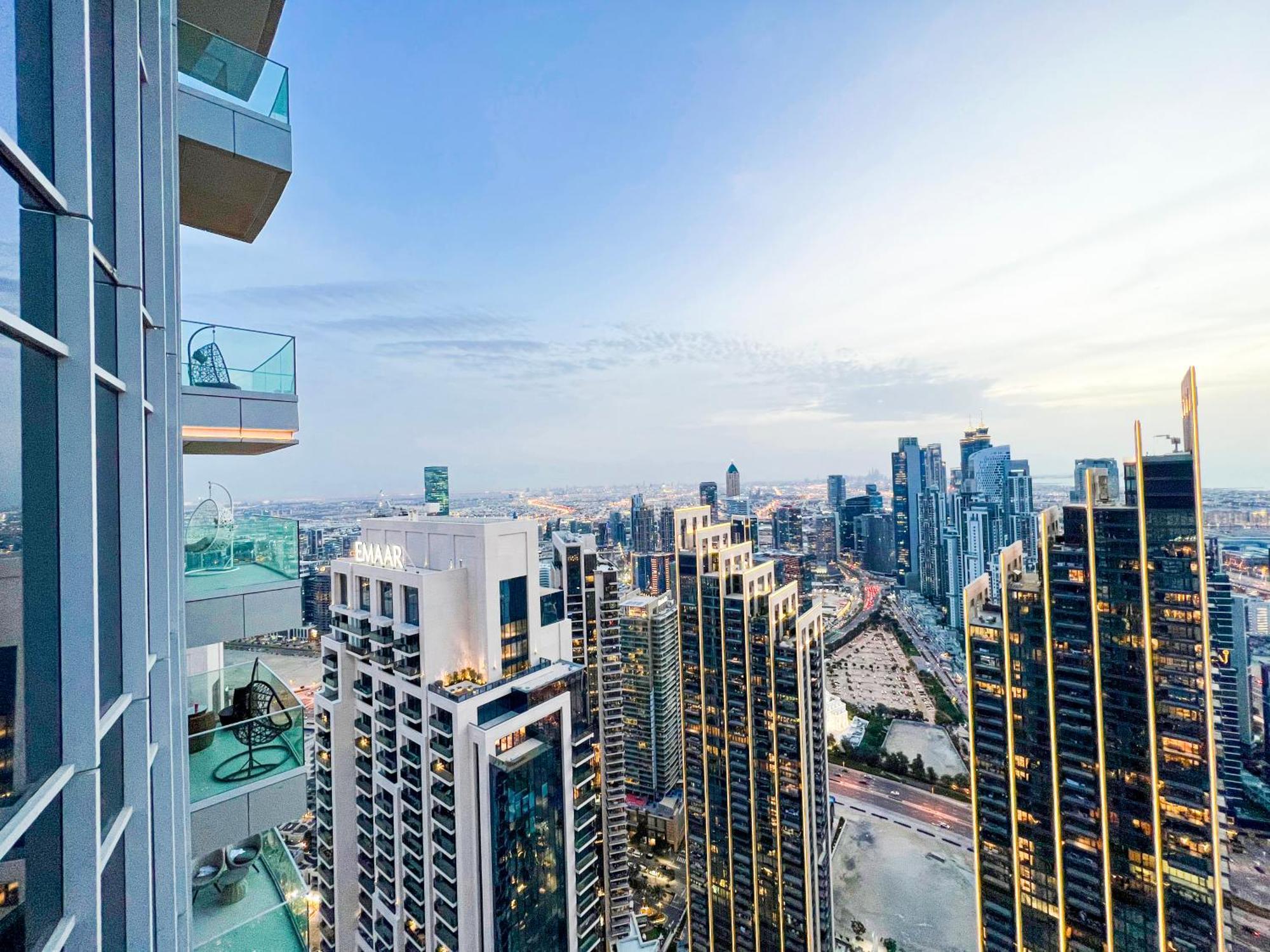 Downtown Luxury - Stunning Burj Khalifa & Sea View - 5 Minutes Walk To Dubai Mall Buitenkant foto