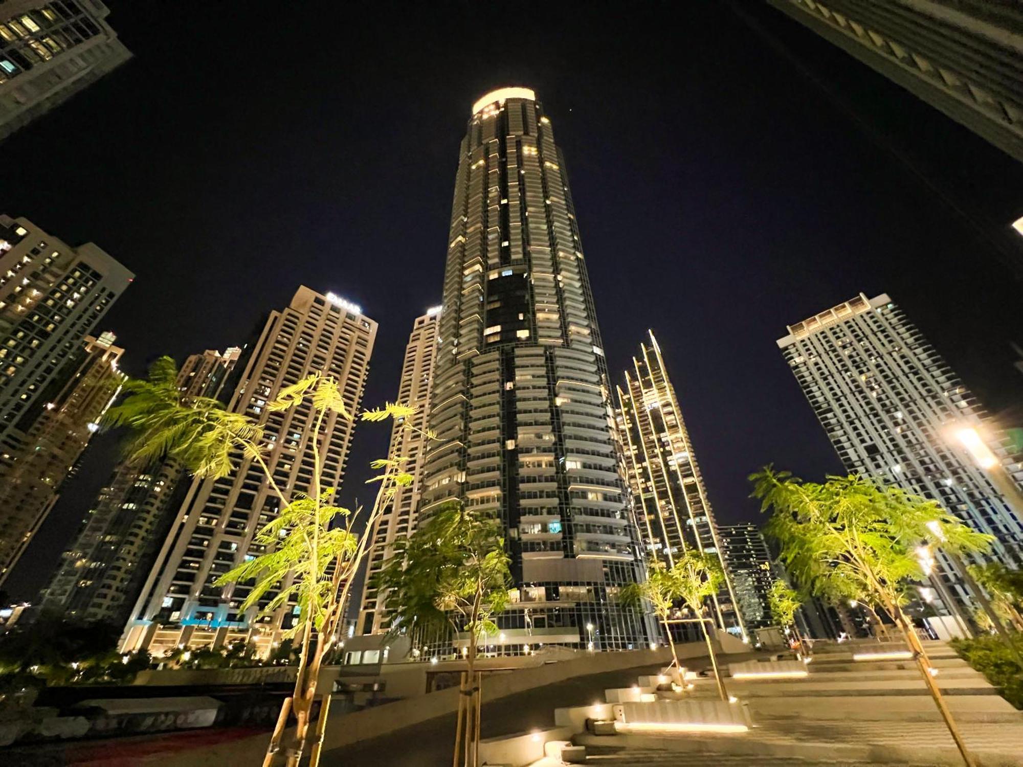 Downtown Luxury - Stunning Burj Khalifa & Sea View - 5 Minutes Walk To Dubai Mall Buitenkant foto