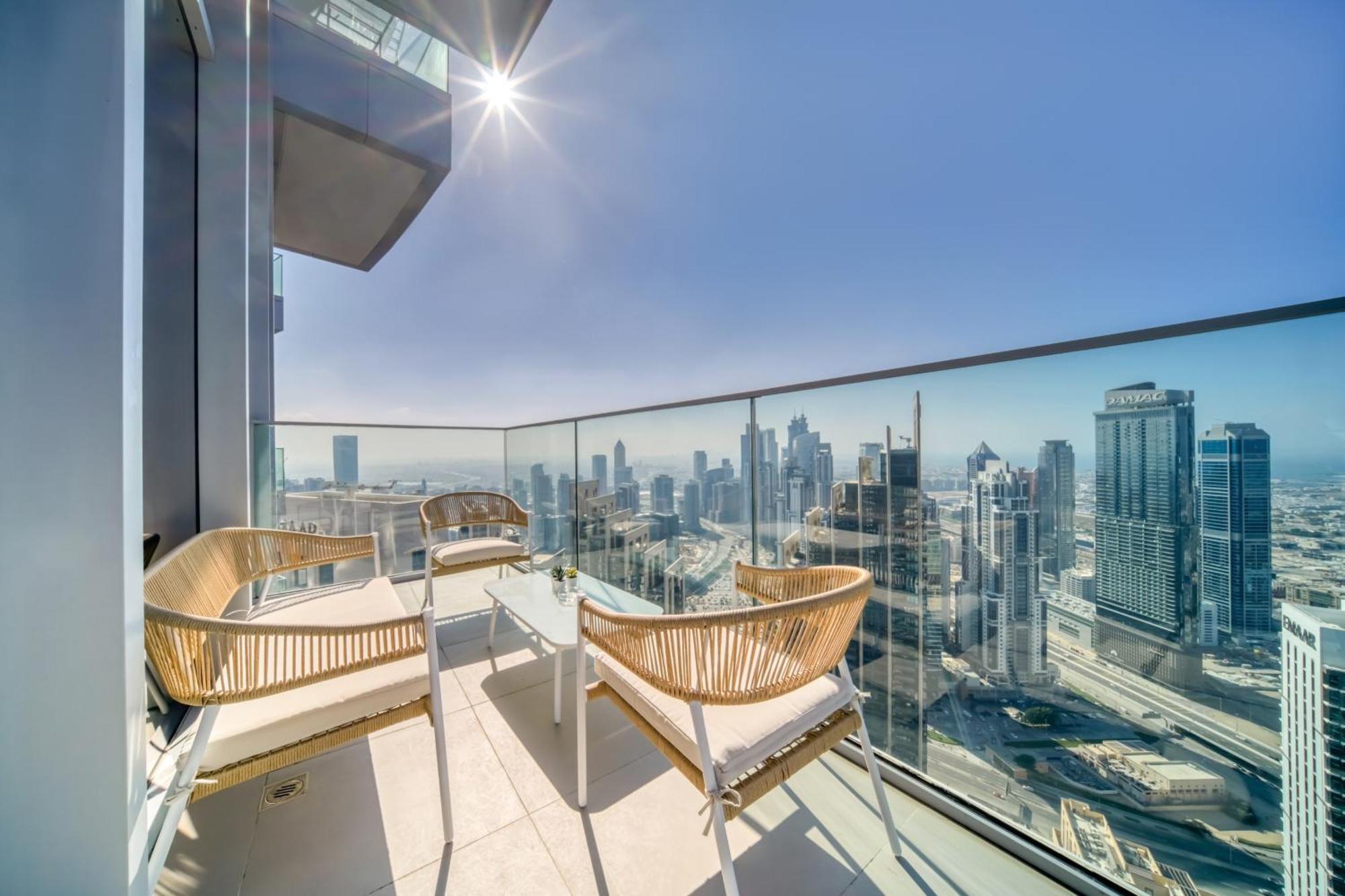 Downtown Luxury - Stunning Burj Khalifa & Sea View - 5 Minutes Walk To Dubai Mall Buitenkant foto